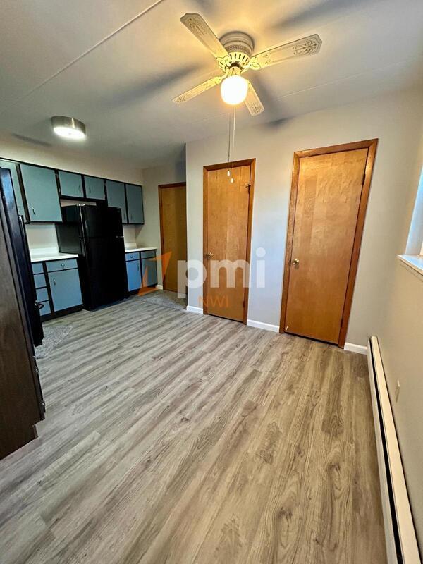 Foto del edificio - 660 N Hobart Rd