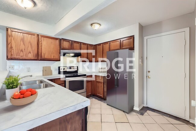 Building Photo - 7404 Rutgers Cir