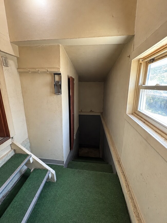 Building Photo - 1421 Sedgwick St