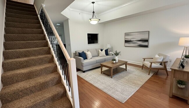 Foto del edificio - Gated 2 Bed/ 2.5 Bath Condo with 24/7 Security & Monitoring! Screened in Lanai with Water Views!