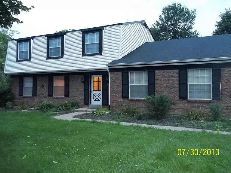 Primary Photo - 10121 Montgomery Rd