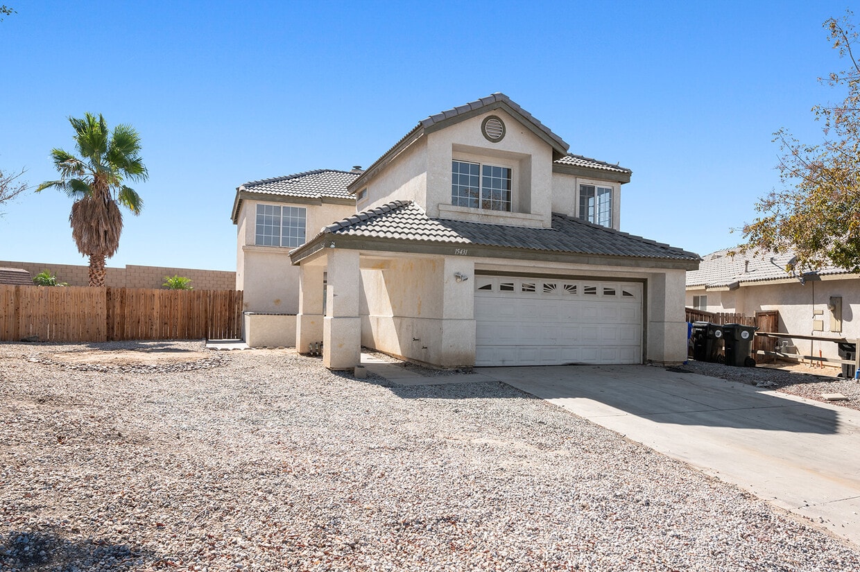 Primary Photo - 15431 Ventura Ln