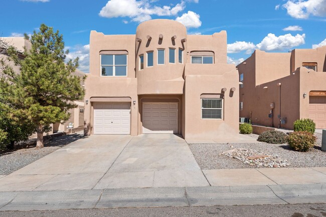 Foto del edificio - Beautiful Modern Home in Northeast Heights