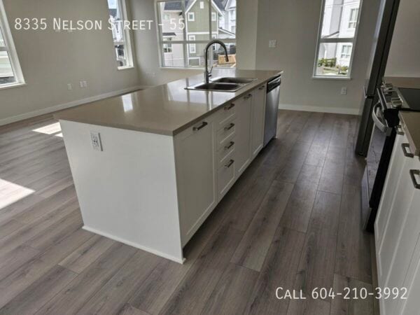 Building Photo - Pool Time Is Coming!