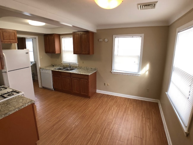 Building Photo - 1216 Orchard Heights Dr