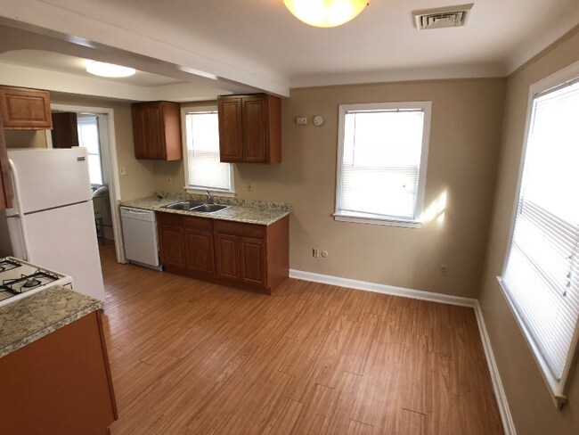 Foto del edificio - 1216 Orchard Heights Dr