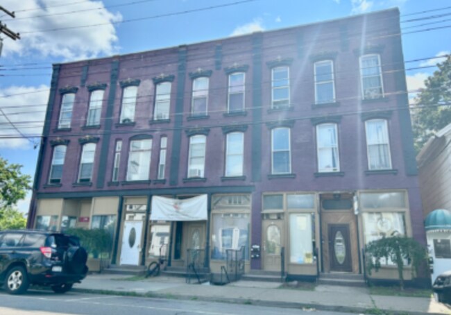 Building Photo - 140 Front St