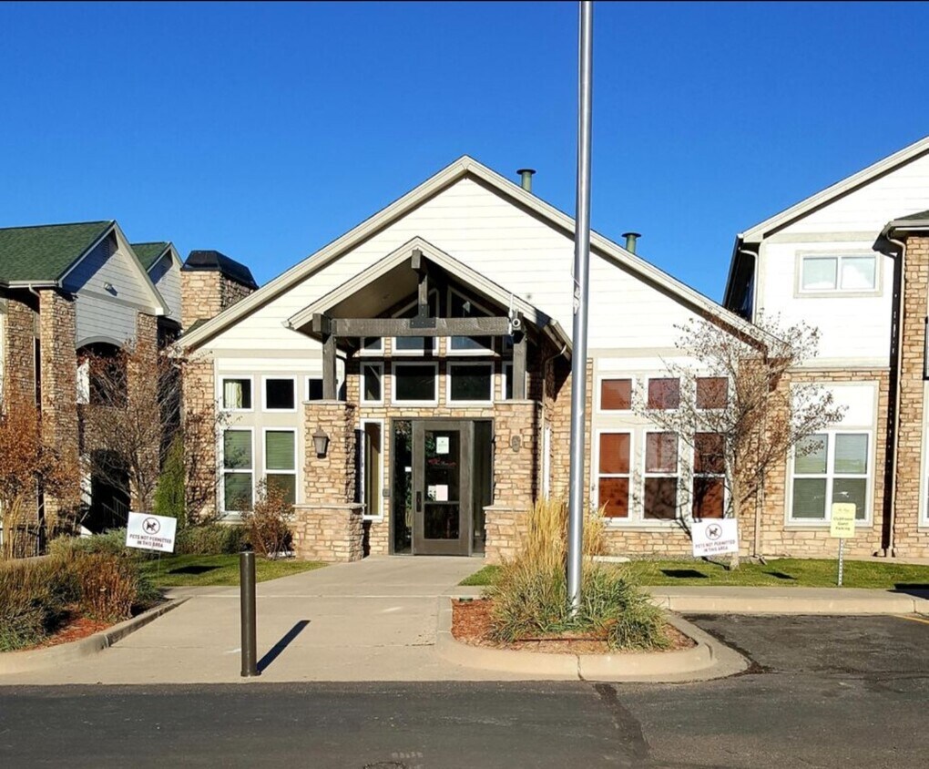 Foto principal - 7292 S Blackhawk St
