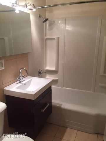 Building Photo - 1 br, 1 bath Condo - 1741 W 95th Pl