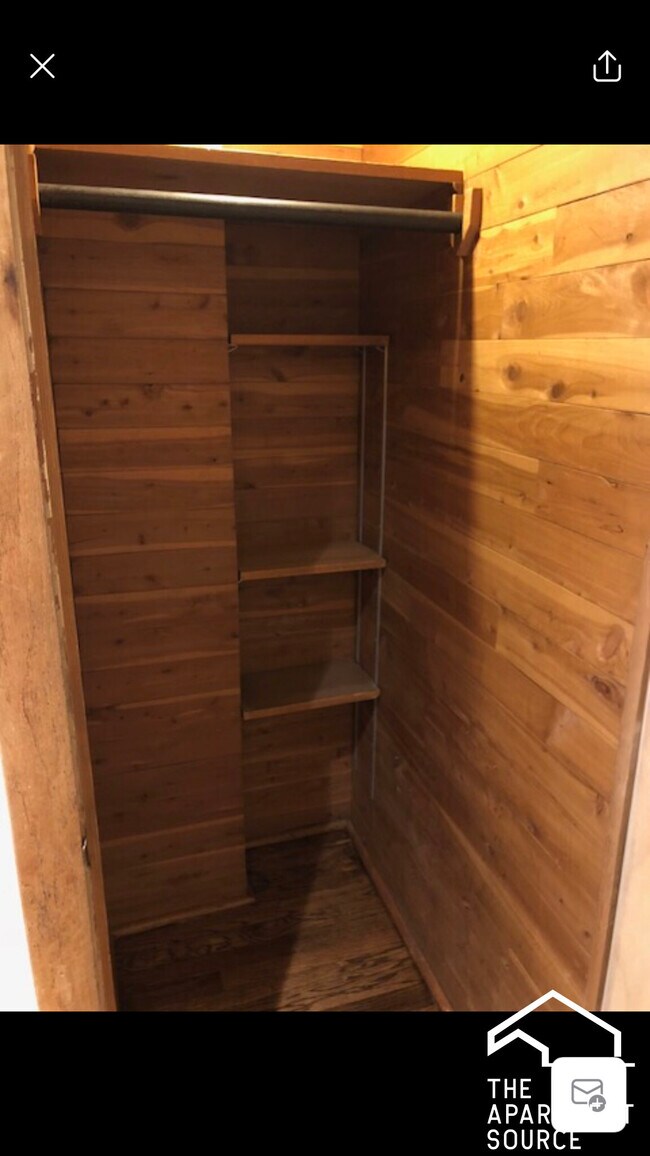 Foto del edificio - 2541 W Logan Blvd