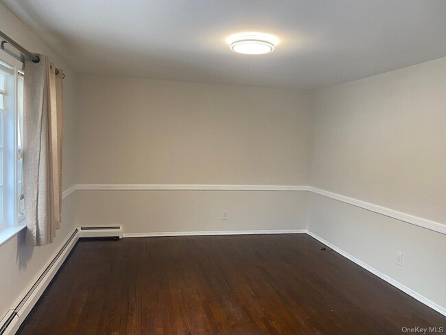 Building Photo - 100 Kings Ave