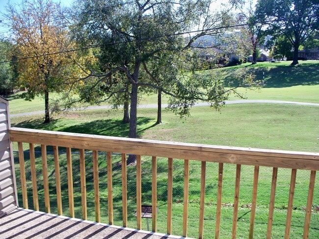 Foto del edificio - 2 bedroom 2 bath Loft Apartment Branson MO Renovated