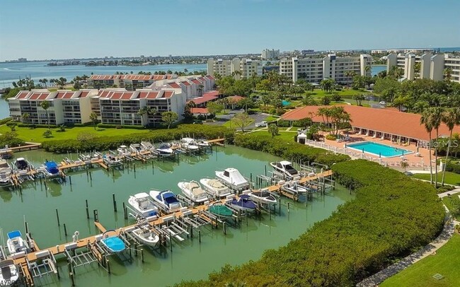 Building Photo - 7897 Sailboat Key Blvd S