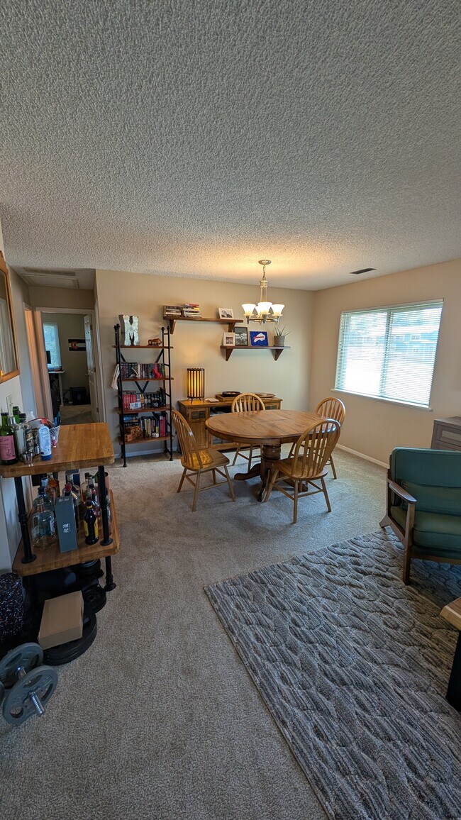 Foto del edificio - 6690 Pahokee Ct
