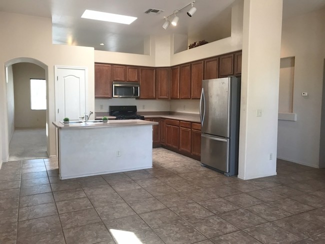 Foto del edificio - 8498 N. Sunny Rock Ridge Dr