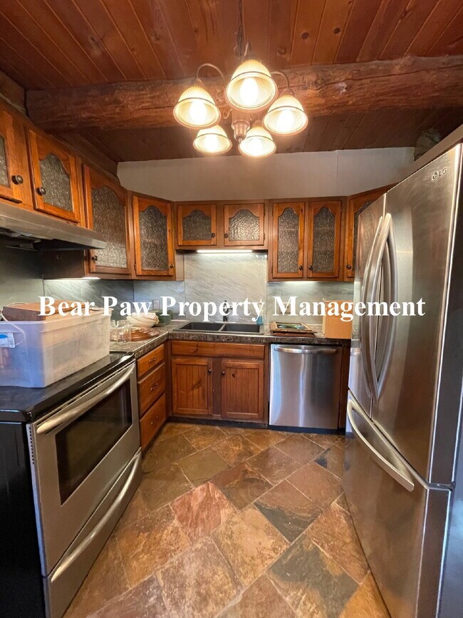 Foto del edificio - Perfect Mountain Log Home!