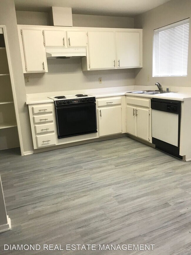 Foto del edificio - 3118 Brookside Dr