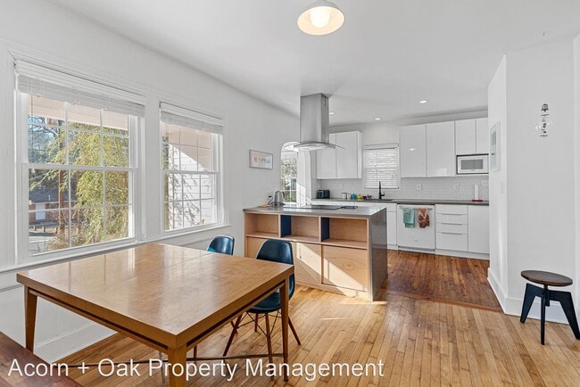 Foto del edificio - 2 br, 1 bath House - 412 W. Markham Ave