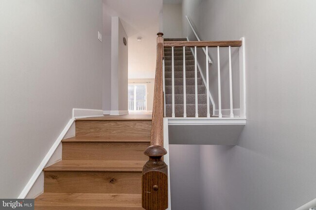 Building Photo - 9834 Softwater Way