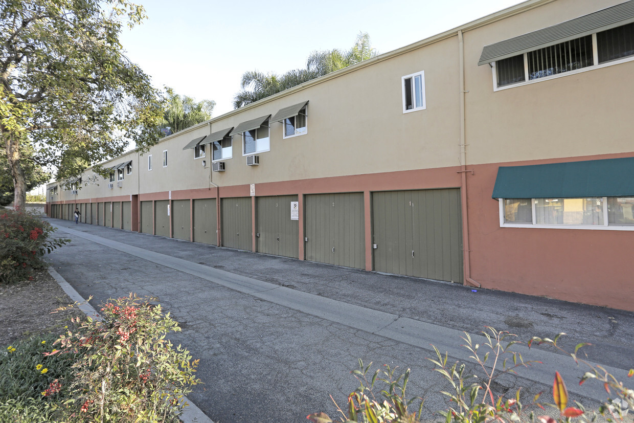 Garage Parking - Southwood Apartments