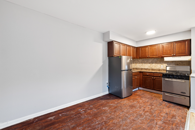 Building Photo - 4511 N Lawrence St