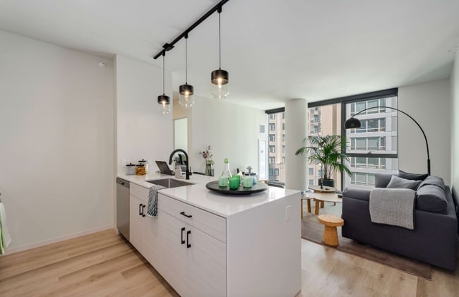 Photo - 8 E Randolph St Apartment