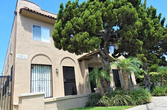 Foto del edificio - 1553 Linden Ave