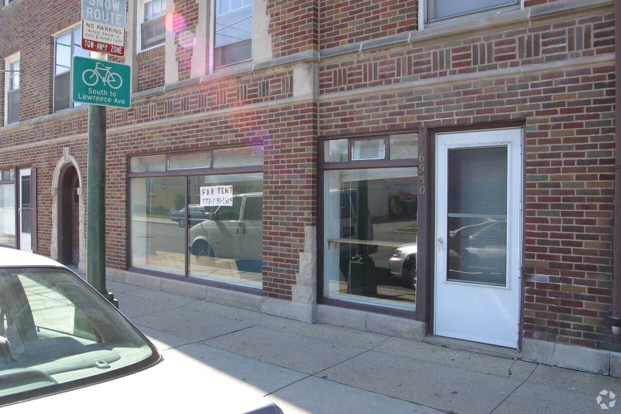 Foto del edificio - 2801 W Lunt Ave
