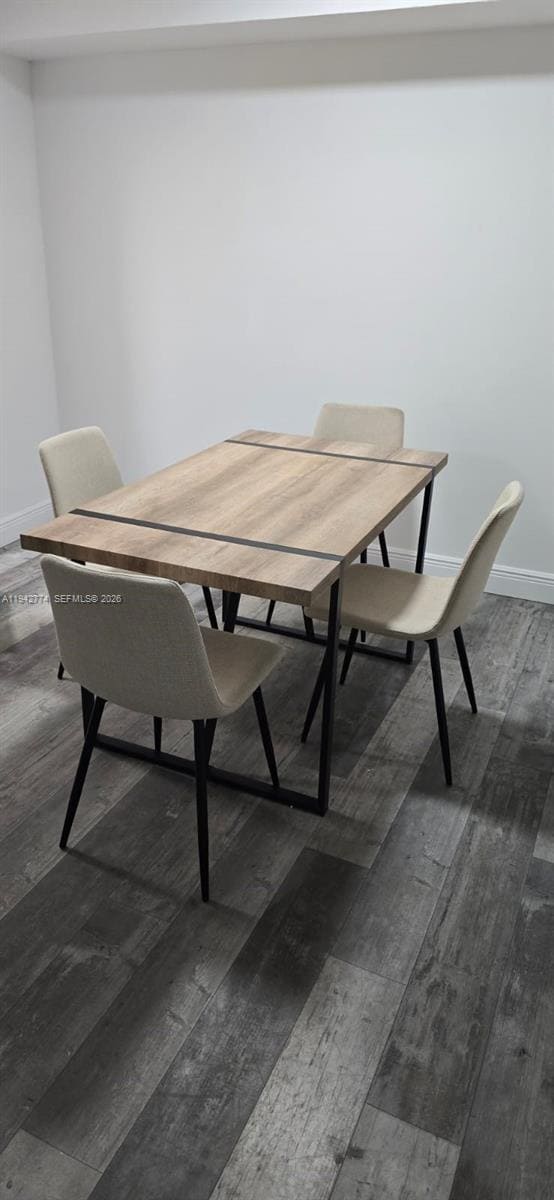 Foto del edificio - 530 S Park Rd