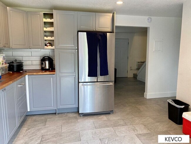 Foto del edificio - 1747-1759 E 16th St