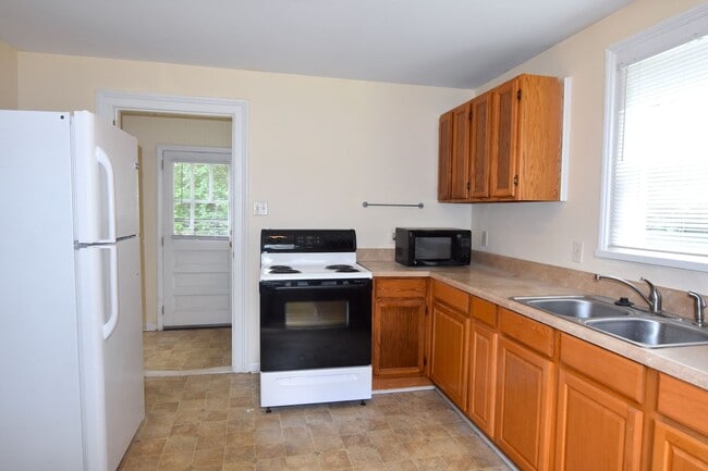 Foto del edificio - 2207 Roberts St