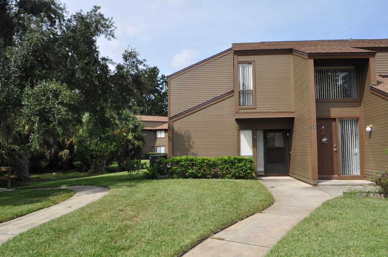 Primary Photo - Woodhaven Condominium