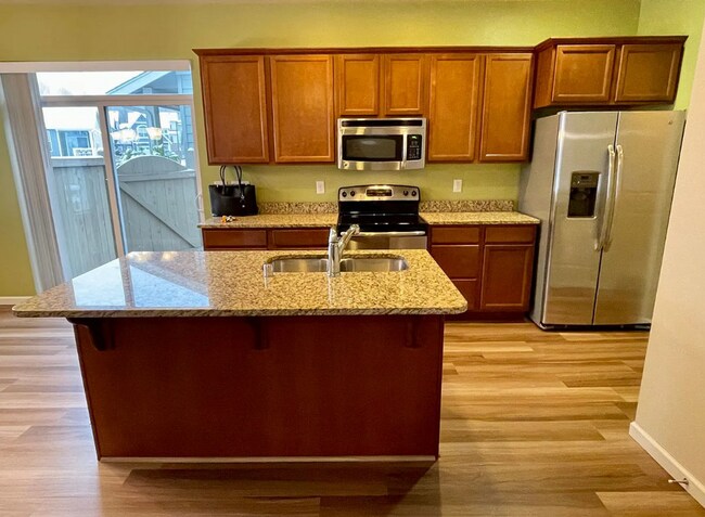 Foto del edificio - Fantastic 3 Bedroom 2.5 Bath Home in Cordata!