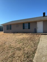 Building Photo - 725 Pickens Dr