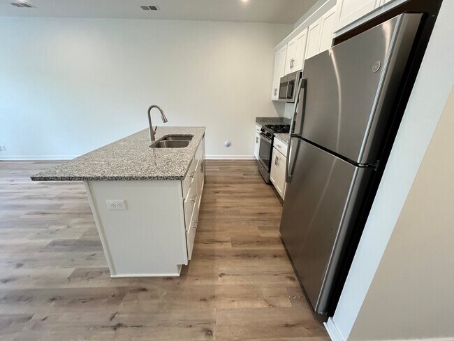 Foto del edificio - 11295 Sessions Dr NW