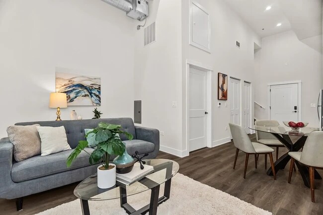 Foto del edificio - 1453 Maple Ave