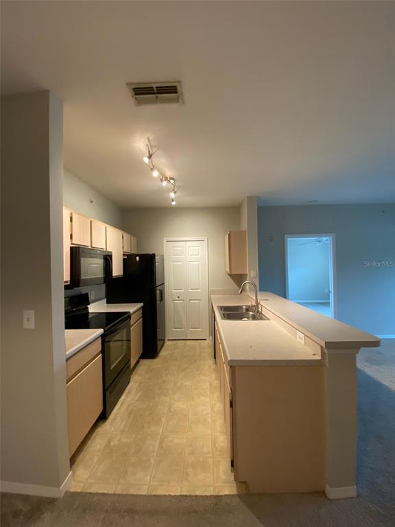 Foto del edificio - 5467 Vineland Rd