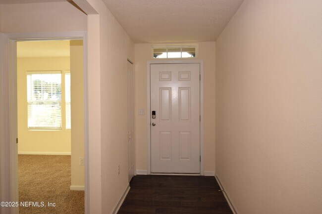 Building Photo - 3733 Shiner Dr