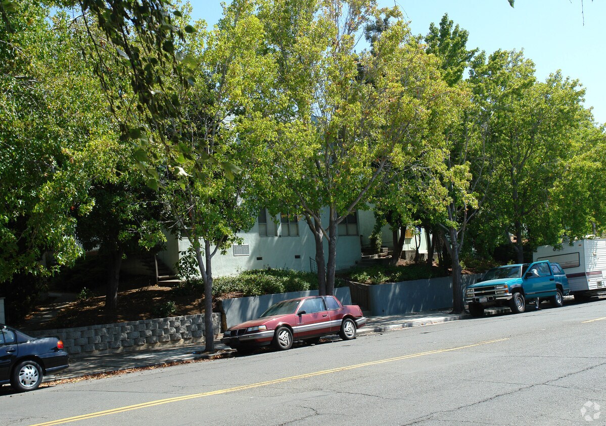 Building Photo - 638 Florida St