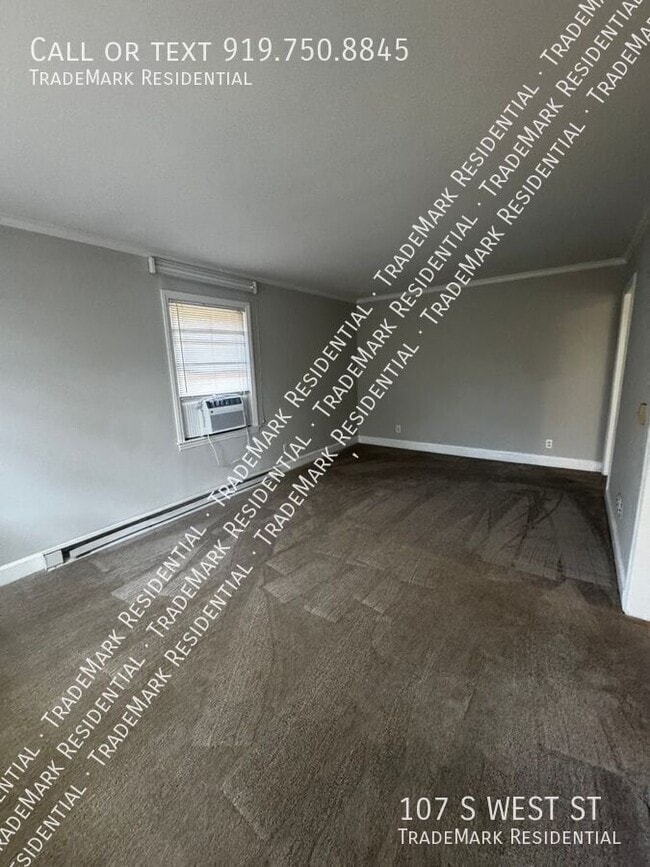 Foto del edificio - 107 S West St