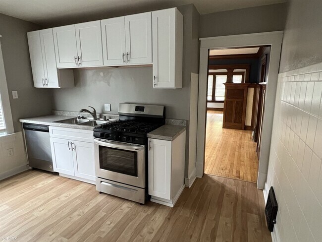 Foto del edificio - 3 br, 1.5 bath House - 2549 South Logan Av...