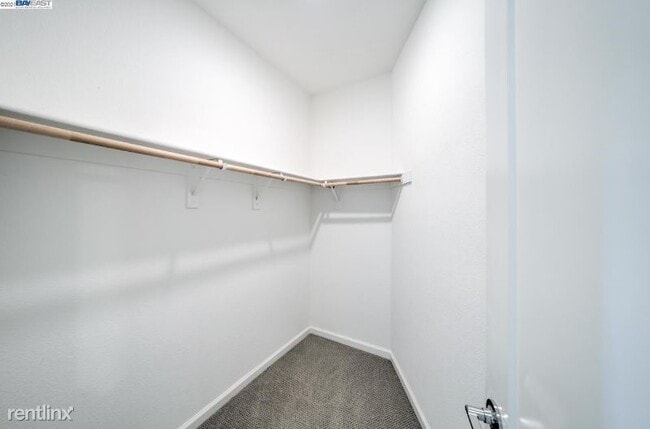 Building Photo - 1 br, 1 bath House - 5782 Sterling St