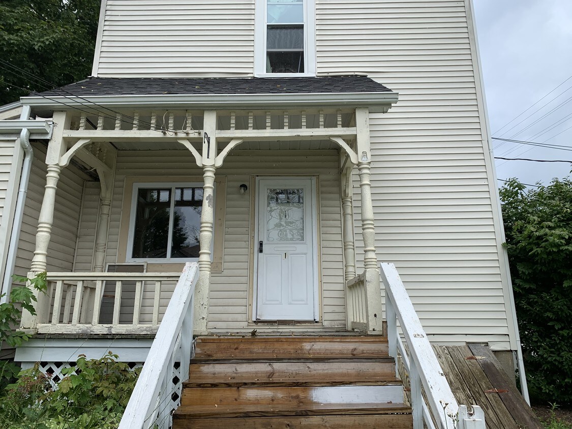 Primary Photo - 401 S Walnut St