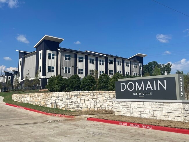 Building Photo - Domain at Huntsville