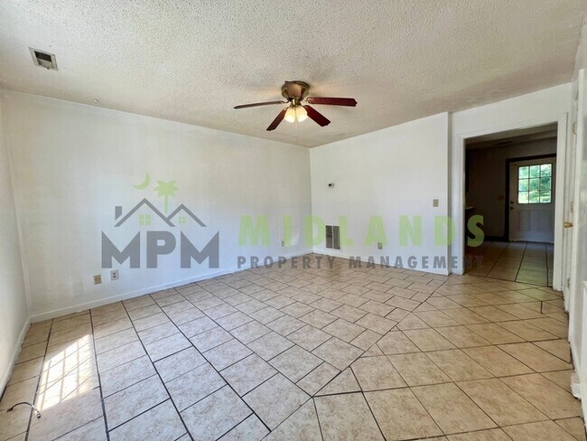 Building Photo - 1601 Westchester Drive
