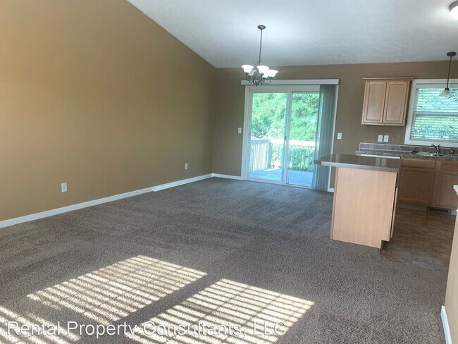 Building Photo - 2 br, 1 bath House - 5901 Clearstream