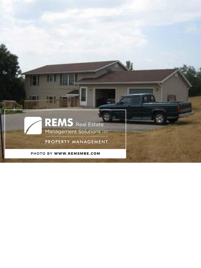 Building Photo - E6915 Chadwick Rd