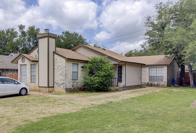 Foto del edificio - 9624 Sugar Hill Dr