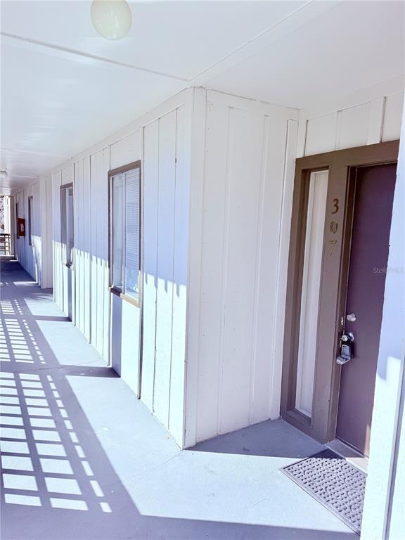 Building Photo - 6519 W Newberry Rd