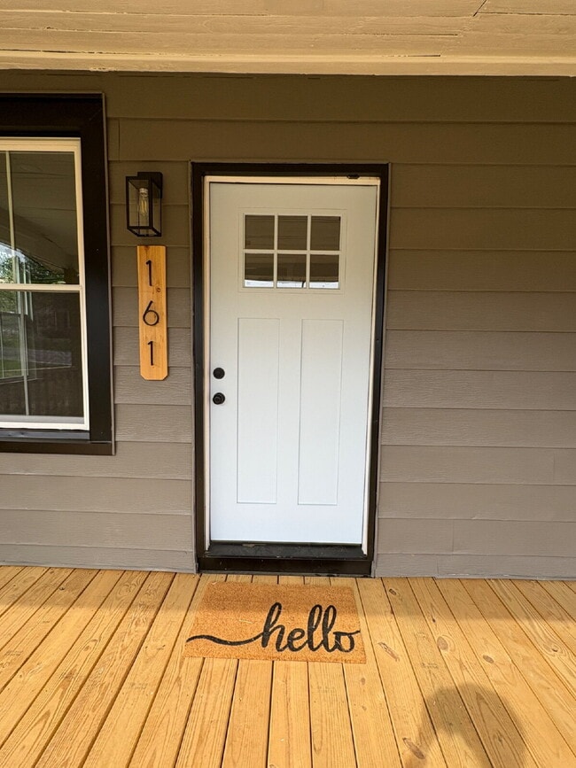 Photo - Stand alone home in Madison Heights close to everything.